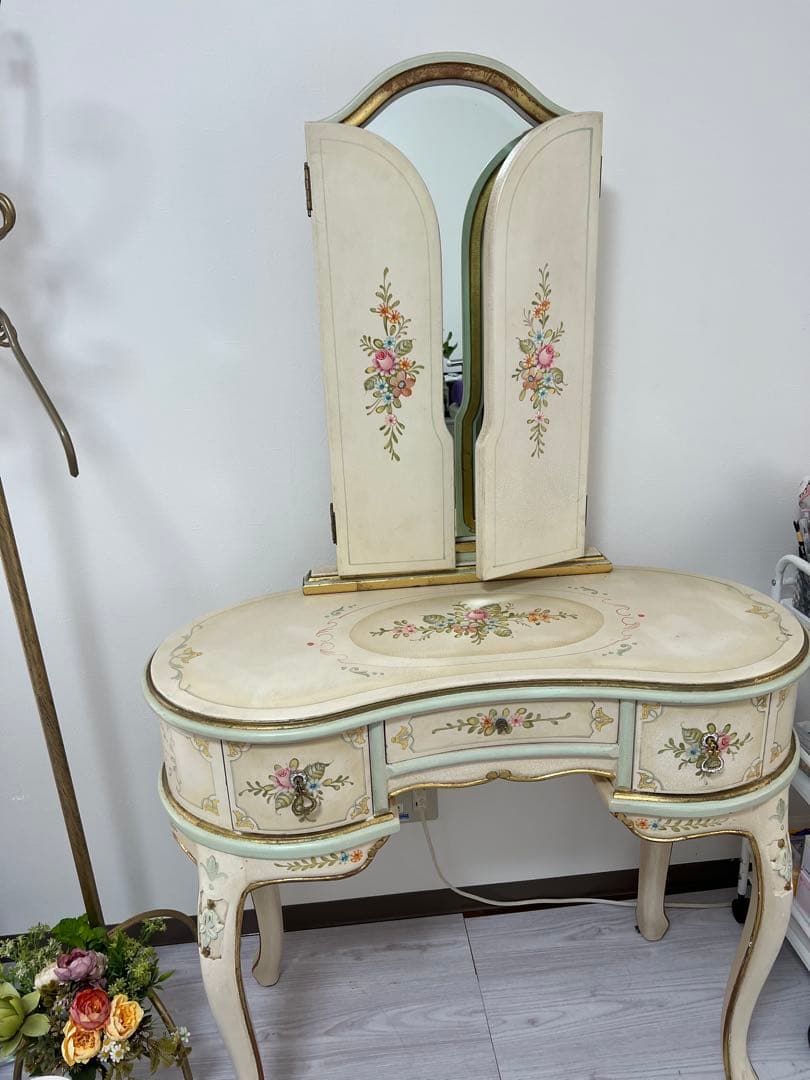 ロココ調　アンティーク　猫足　ドレッサー　三面ミラー