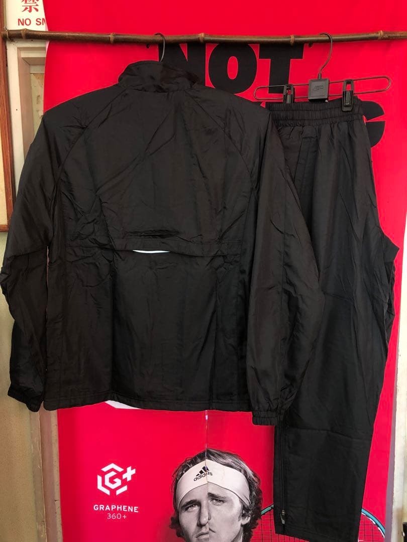 新品 LI-NING ウインドブレーカー上L 下M シンプルな黒