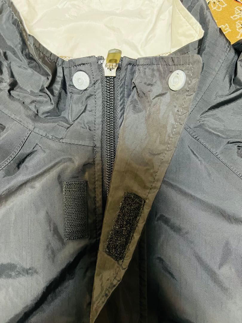 テーラーメイド　ゴルフ　レインウェアセットアップ