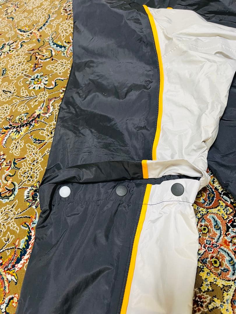 テーラーメイド　ゴルフ　レインウェアセットアップ