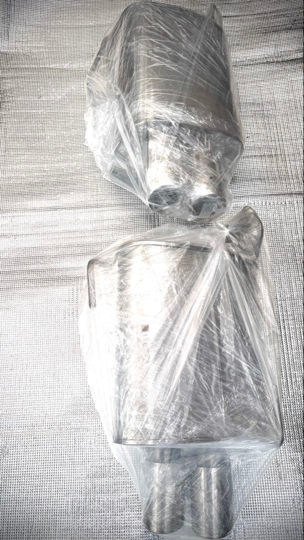 h*k様 ★【スバル WRX STI（VAB型）の純正リアマフラー左右セット】で