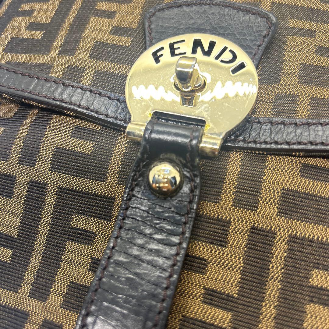 フェンディ　FENDI バッグ　ショルダー　ズッカ　ブラウン