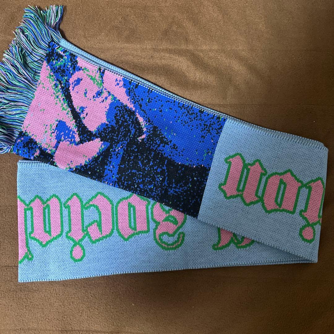 モンマントルニューヨーク　マフラー