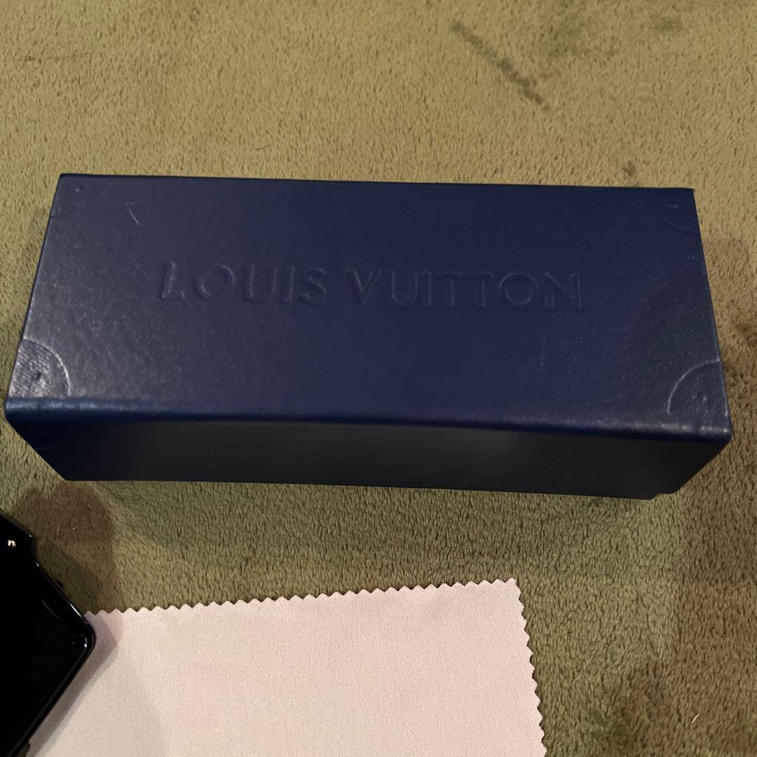 ルイヴィトン　LV サイクロン　メンズ　ほぼ未使用 早い者勝ち　即購入