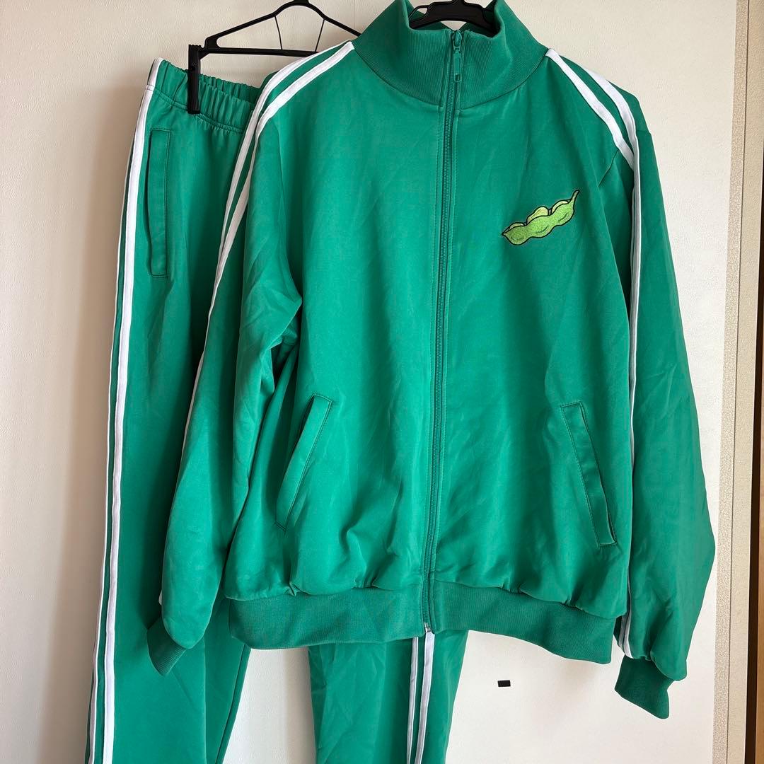 プニュズ　ジャージ上下サイズ2　赤色　緑色