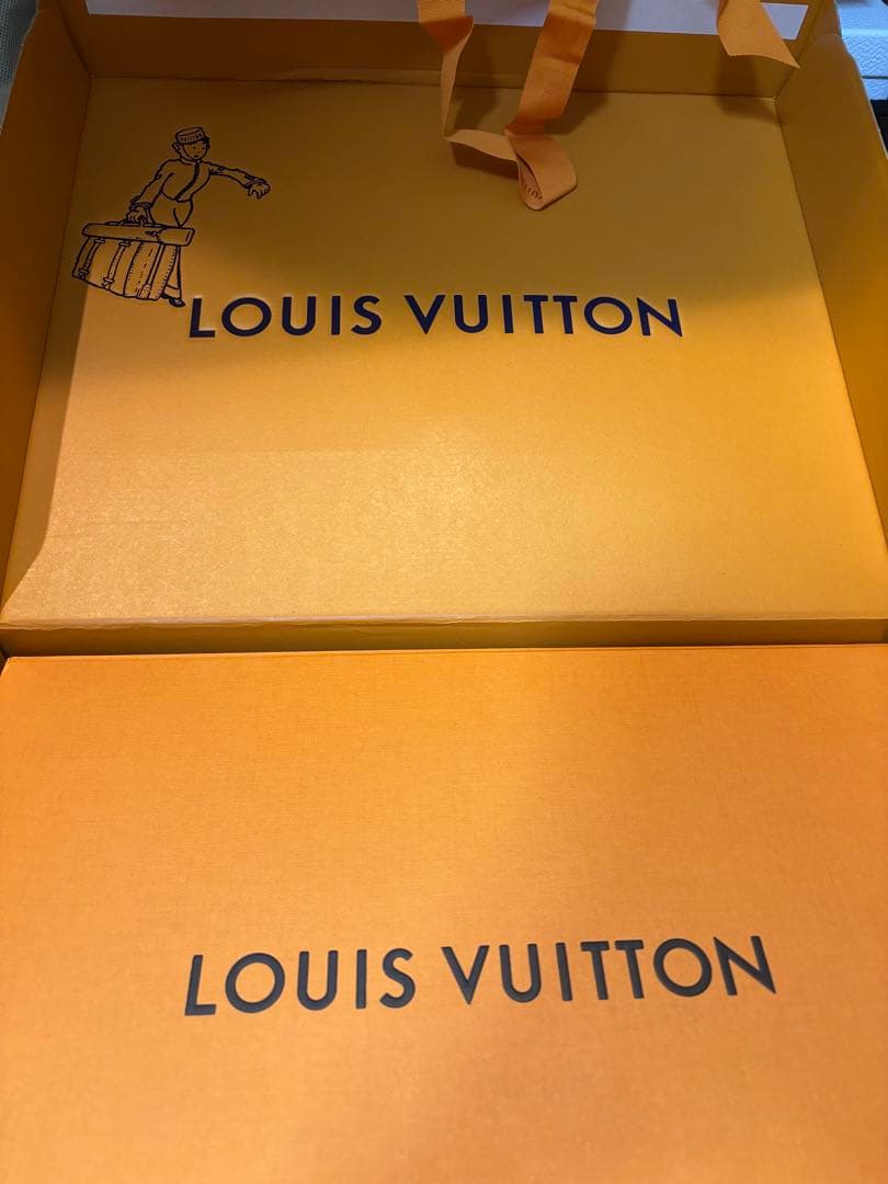 Louis Vuitton 大半 モノグラムストール ギフトボックス付き