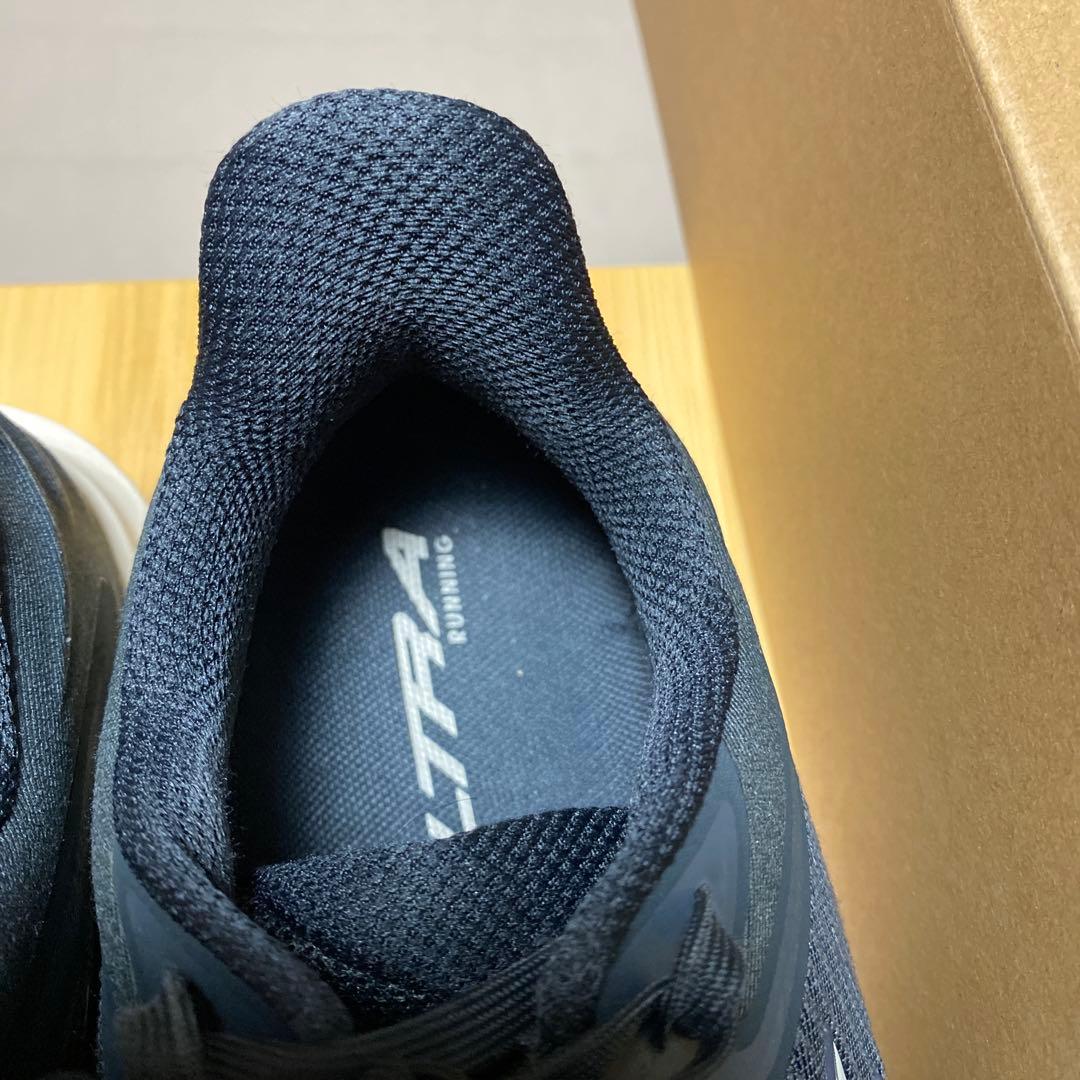 ALTRAアルトラW TORIN８WIDE US8