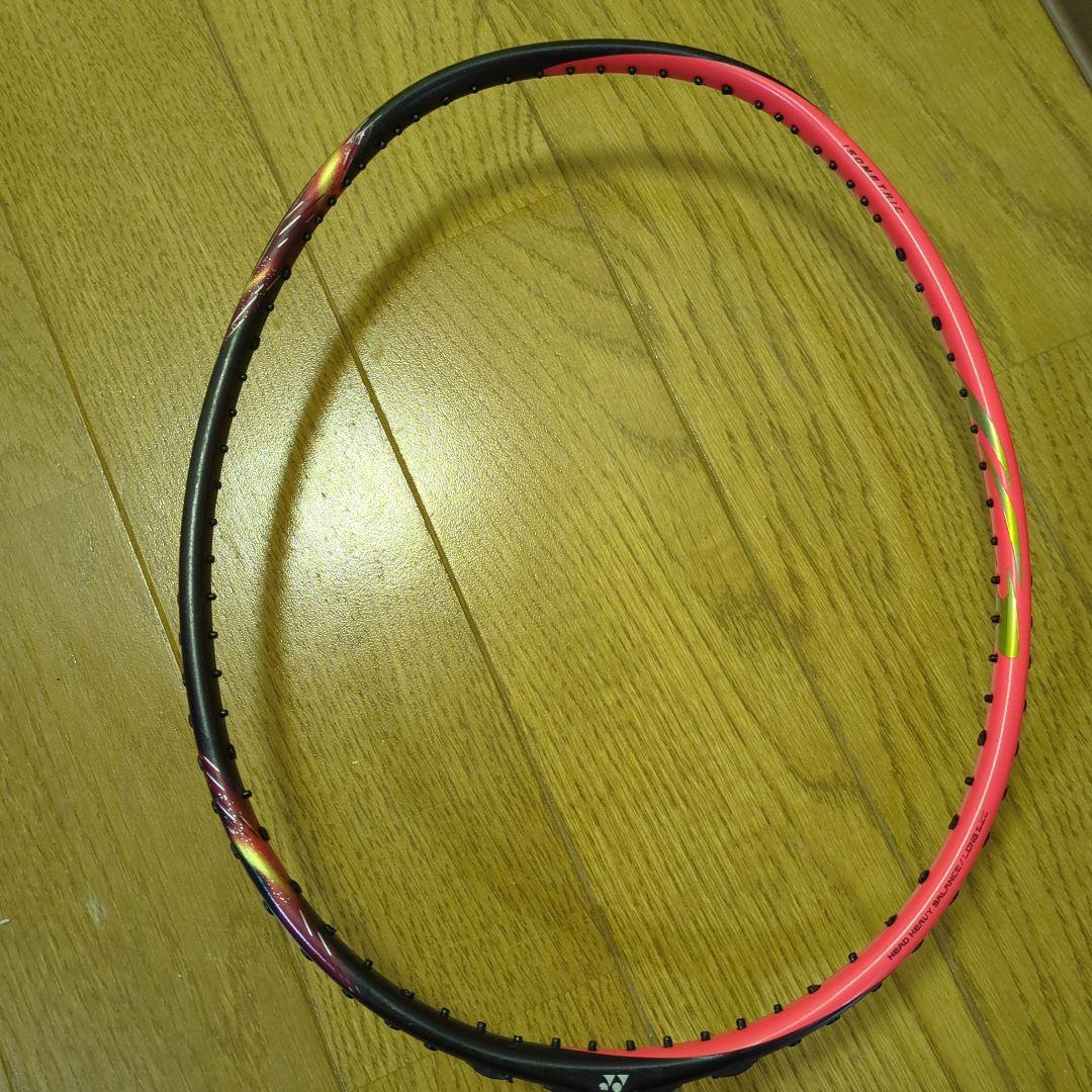 バドミントンラケット アストロクス77