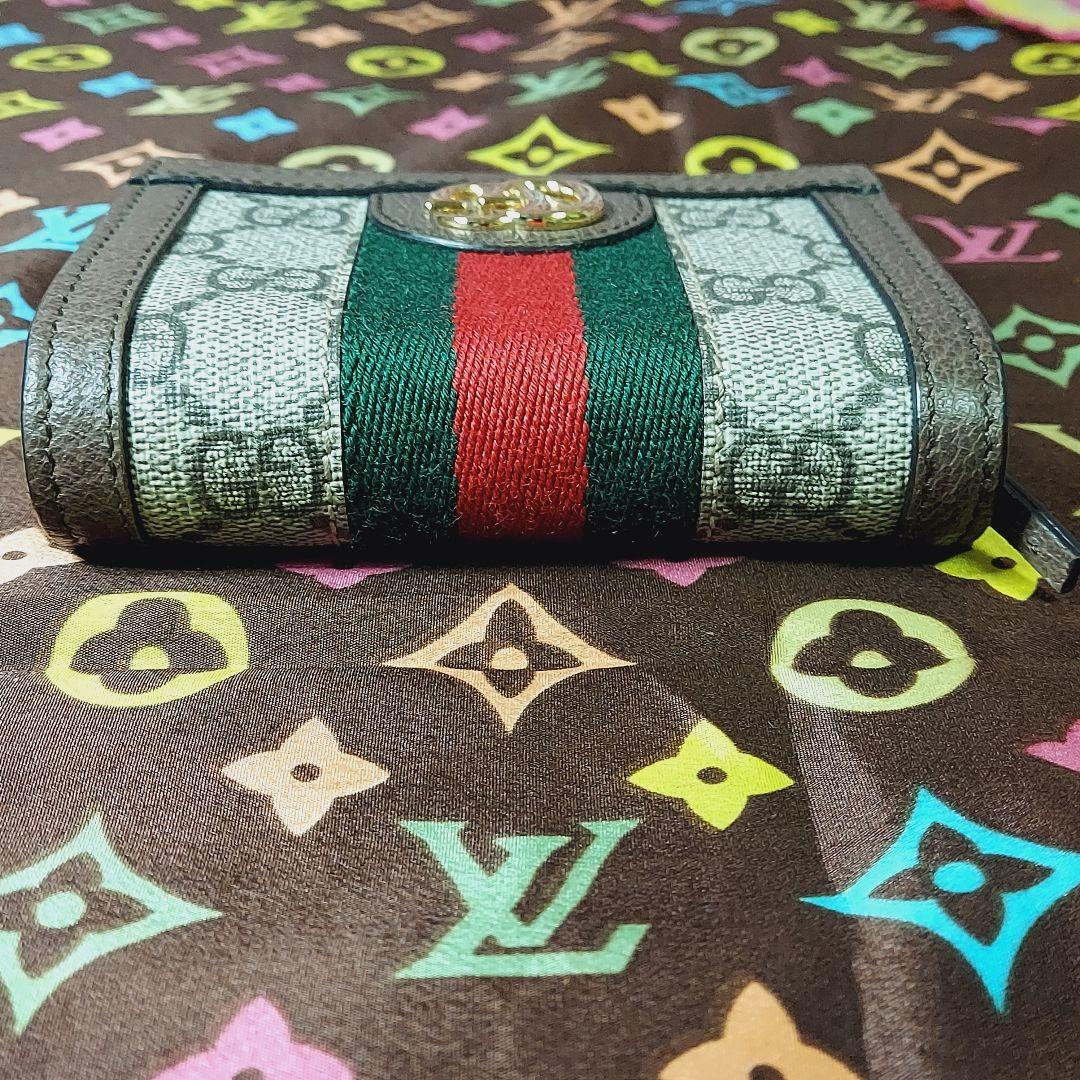 グッチ GGマーモント シェリーライン 二つ折り財布