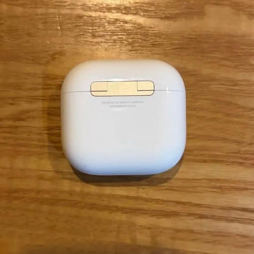 AirPods4本体 箱付き