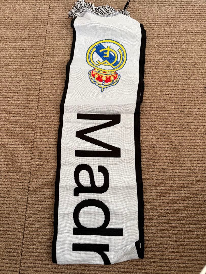 レアル・マドリード タオルとピンバッジ 会員特典