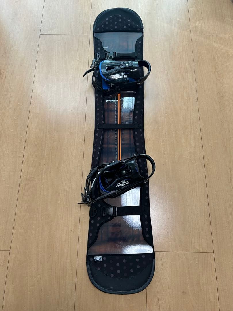 【美品】kissmark スノーボード 板 151cm ビンディング・カバー付