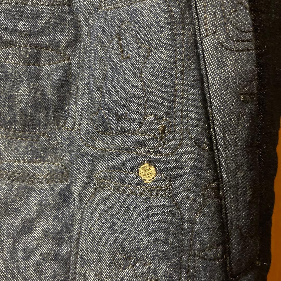 【新品】Emago デニム中綿入り刺繍ベスト