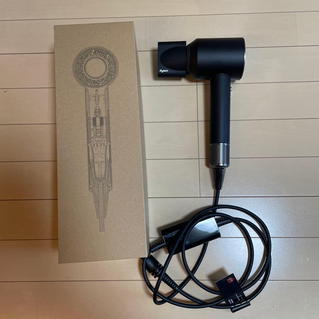 ダイソン　ヘアドライヤー　HD08