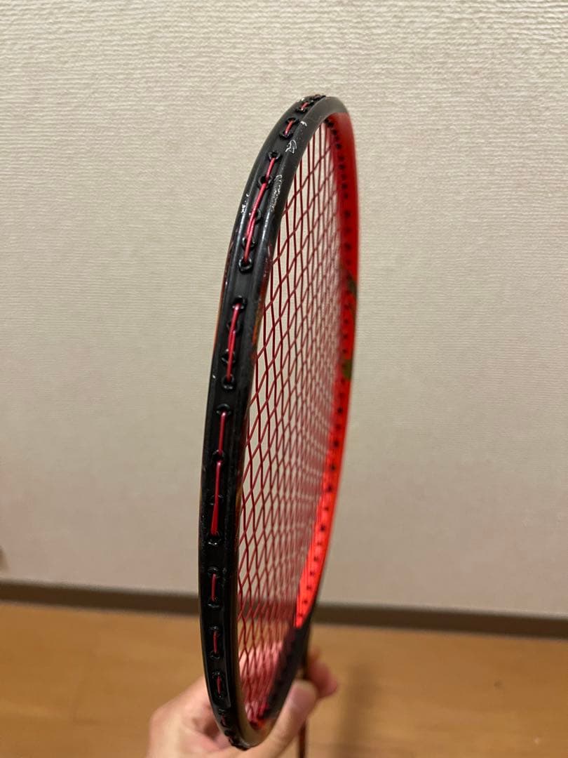 バドミントンラケット Astrox 77 レッド　3u