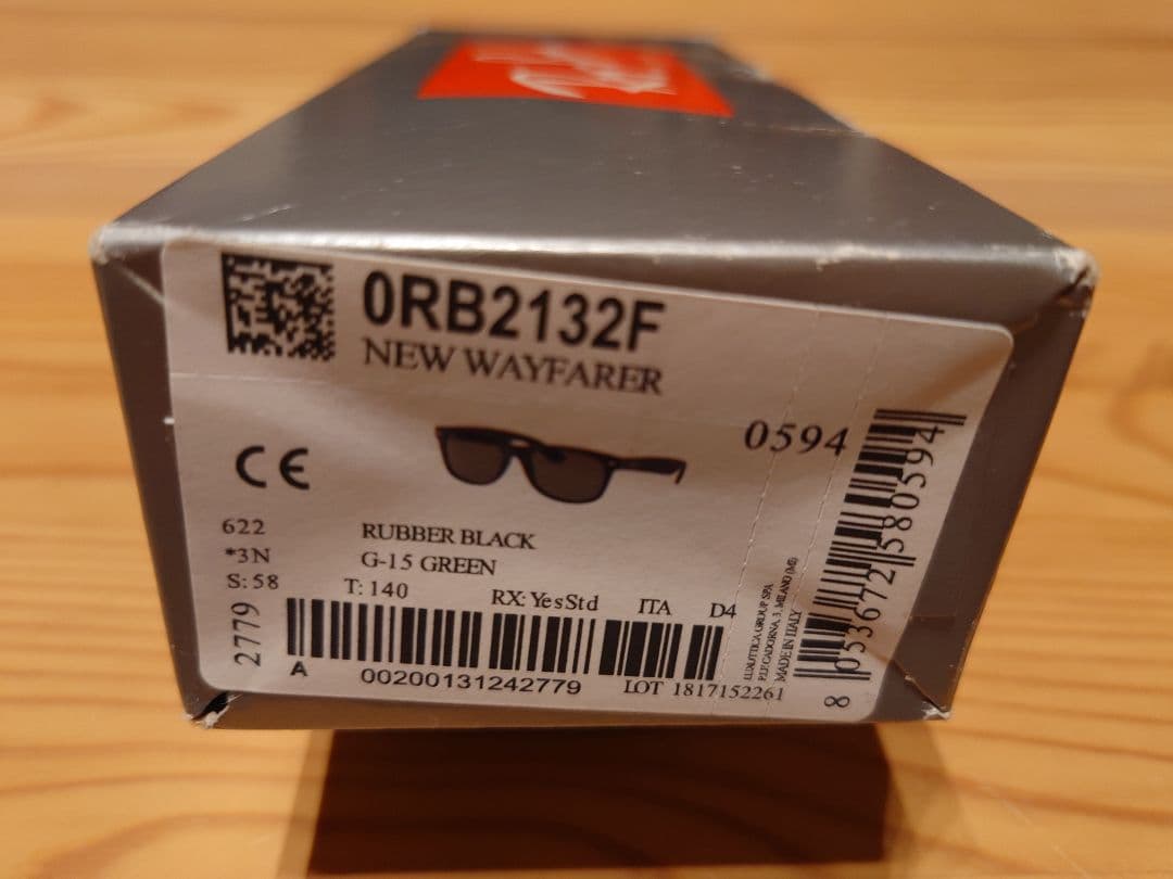 小物 Ray-Ban NEW WAYFARER [0RB2132F]