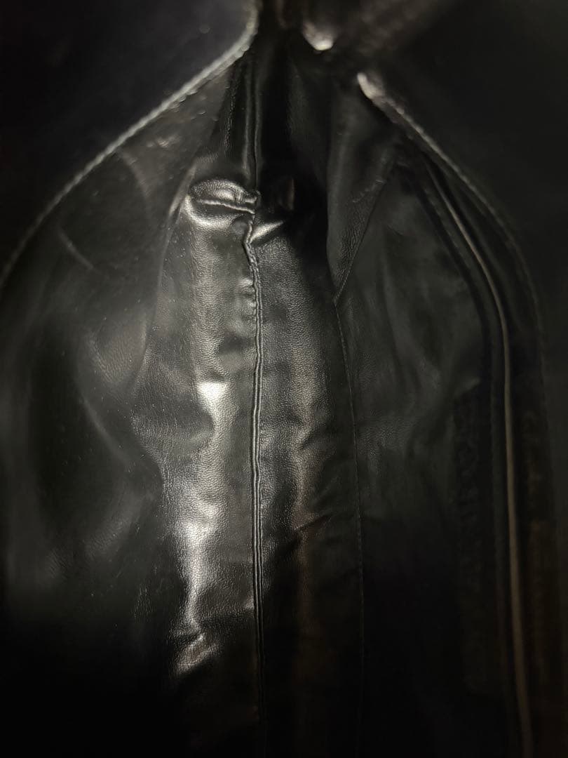 【極美品】【ヴィンテージ】サルバトーレフェラガモ　ショルダーバッグ　ブラック