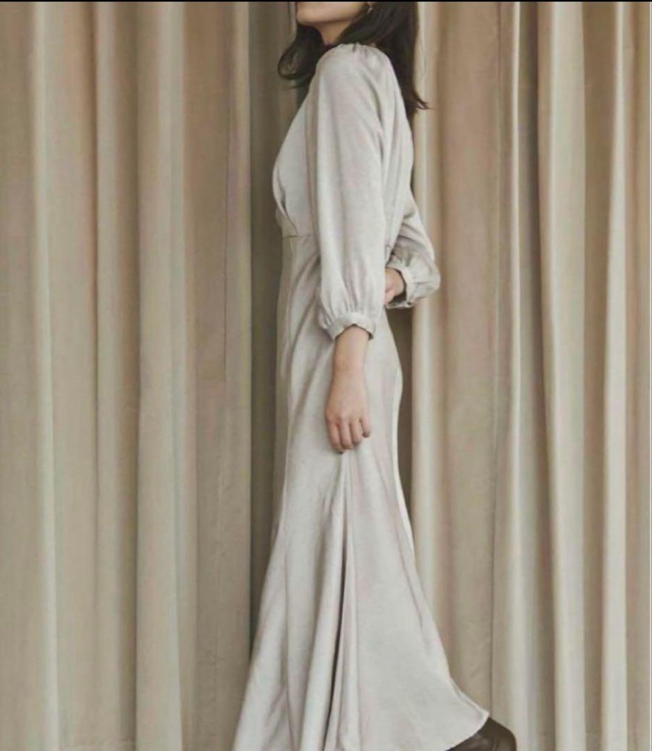 anuans クラッシュサテンマーメイドワンピース