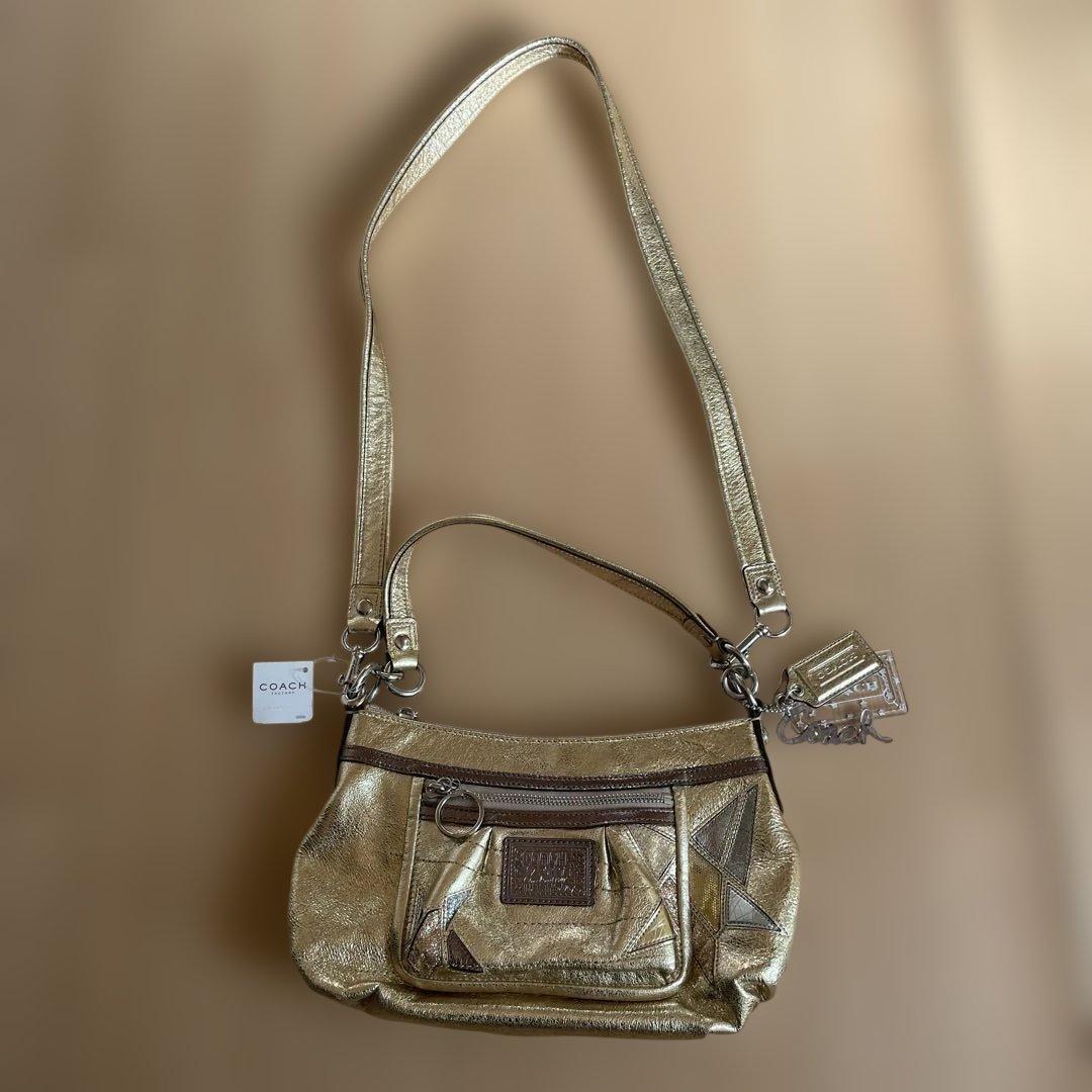 COACH メタリックゴールド ショルダーバッグ