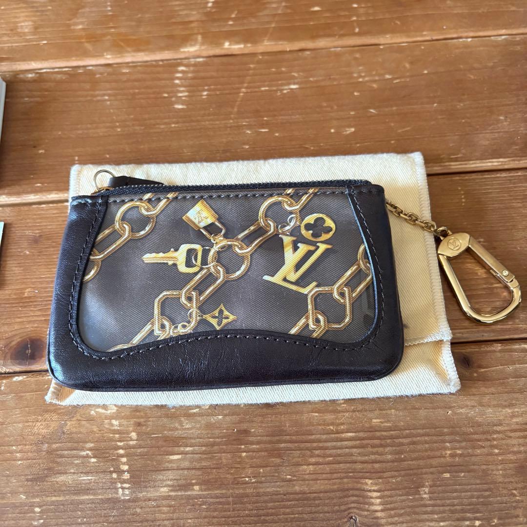 LOUIS VUITTON 小銭入れ兼用キーケース・ケース