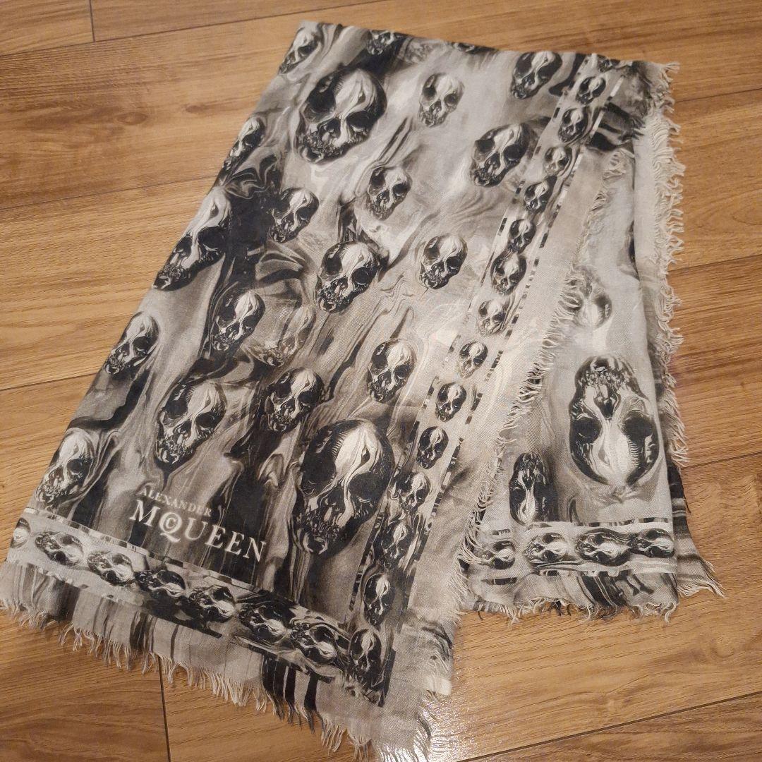 アレキサンダーマックイーンストール希少