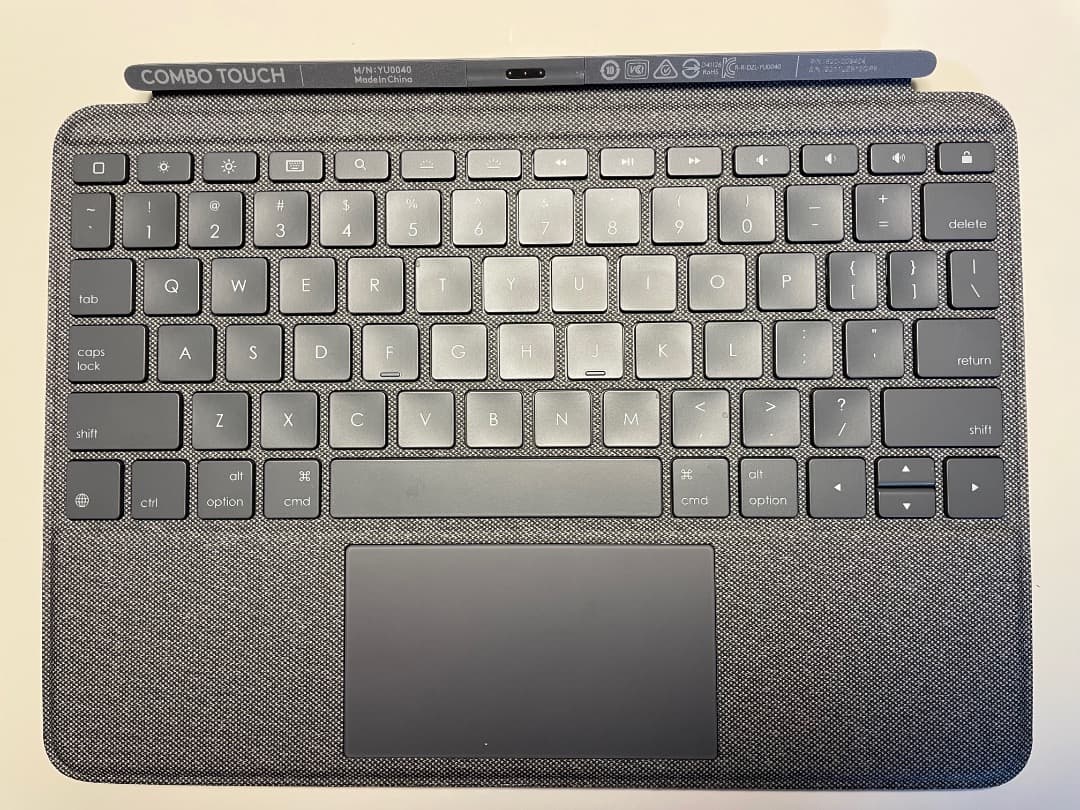 iPadアクセサリー Logicool COMBO TOUCH for iPad 9th gen