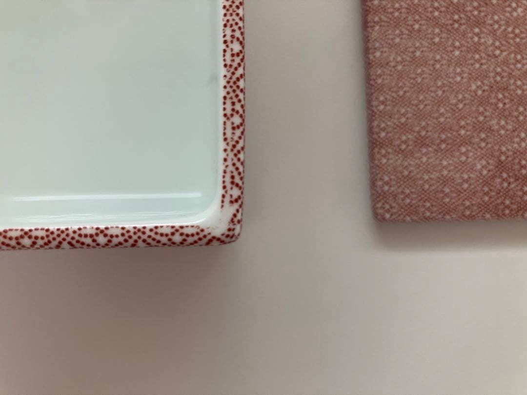 タイムアンドスタイル重箱　赤絵 / 菱結　中（二段）