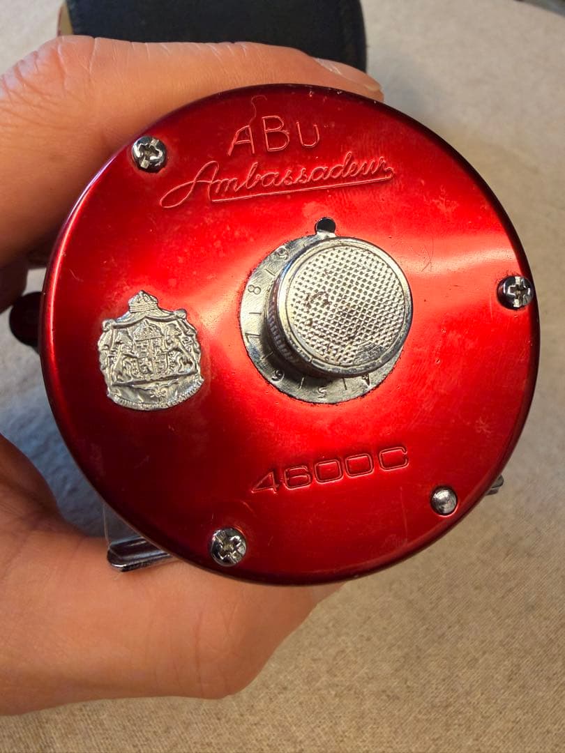 ABU 4600C 赤 オールド アンバサダー　状態良好