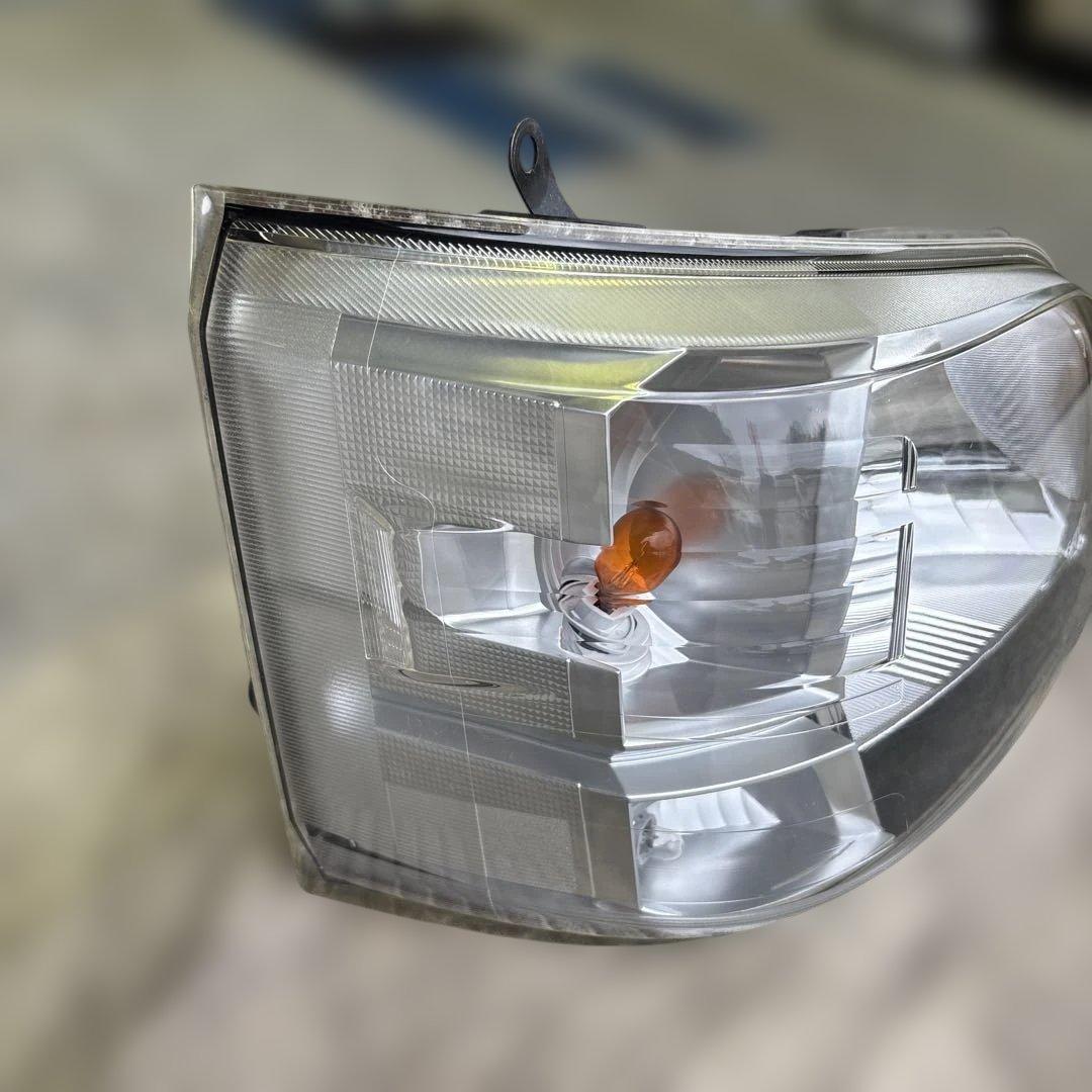 ハイゼットトラックs510p 右側ヘッドライト ハロゲンバルブ付き！