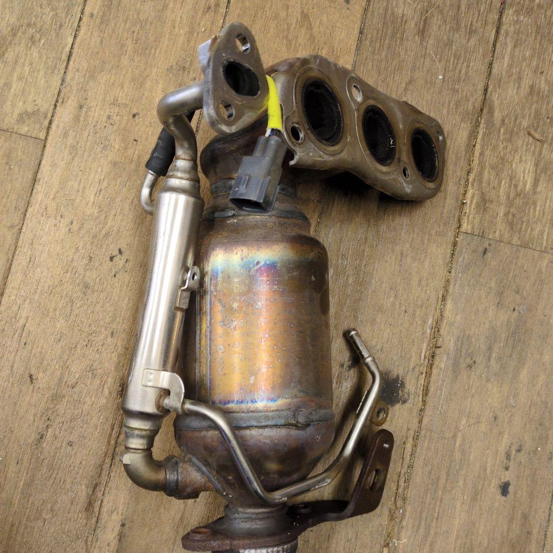 佑*護様 六角　触媒　ダイハツ　ミライース　LA300S　Mira　素材　キャタ