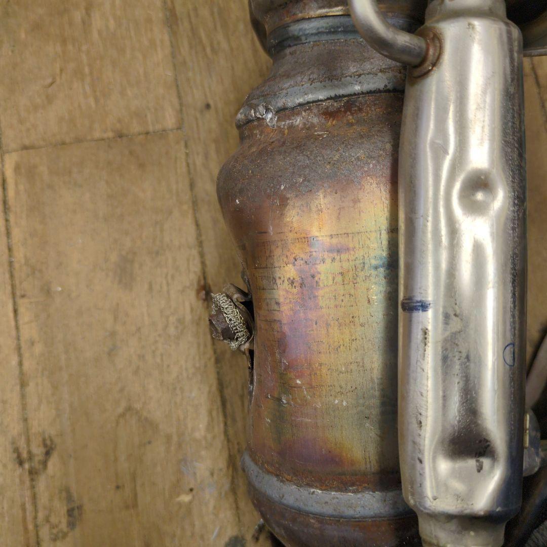 佑*護様 六角　触媒　ダイハツ　ミライース　LA300S　Mira　素材　キャタ