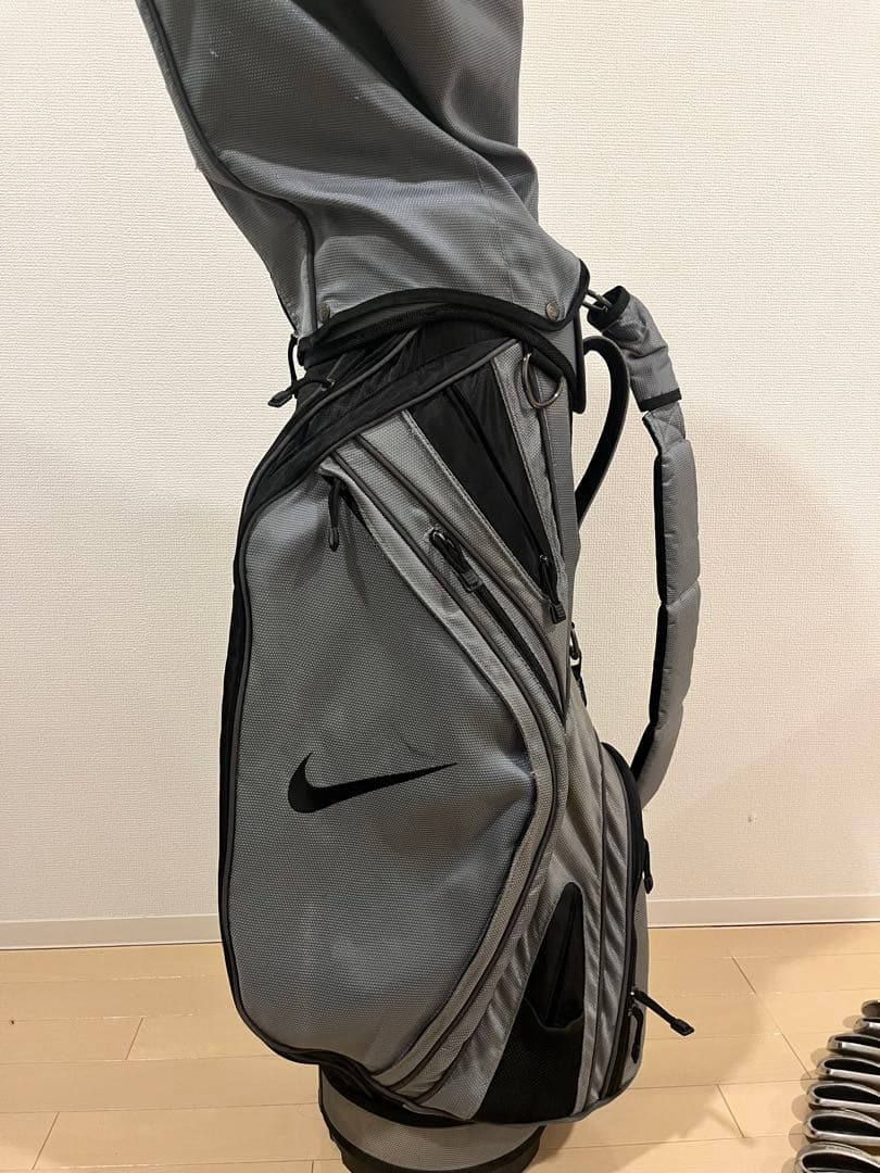 【送料無料】Nike製　キャディバック　ゴルフクラブセット