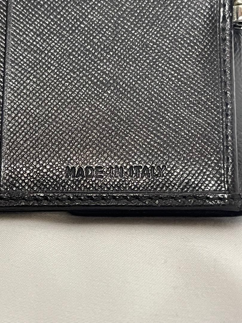 PRADA プラダ　サフィアーノ　二つ折り財布　クリップ付き　コンパクト財布