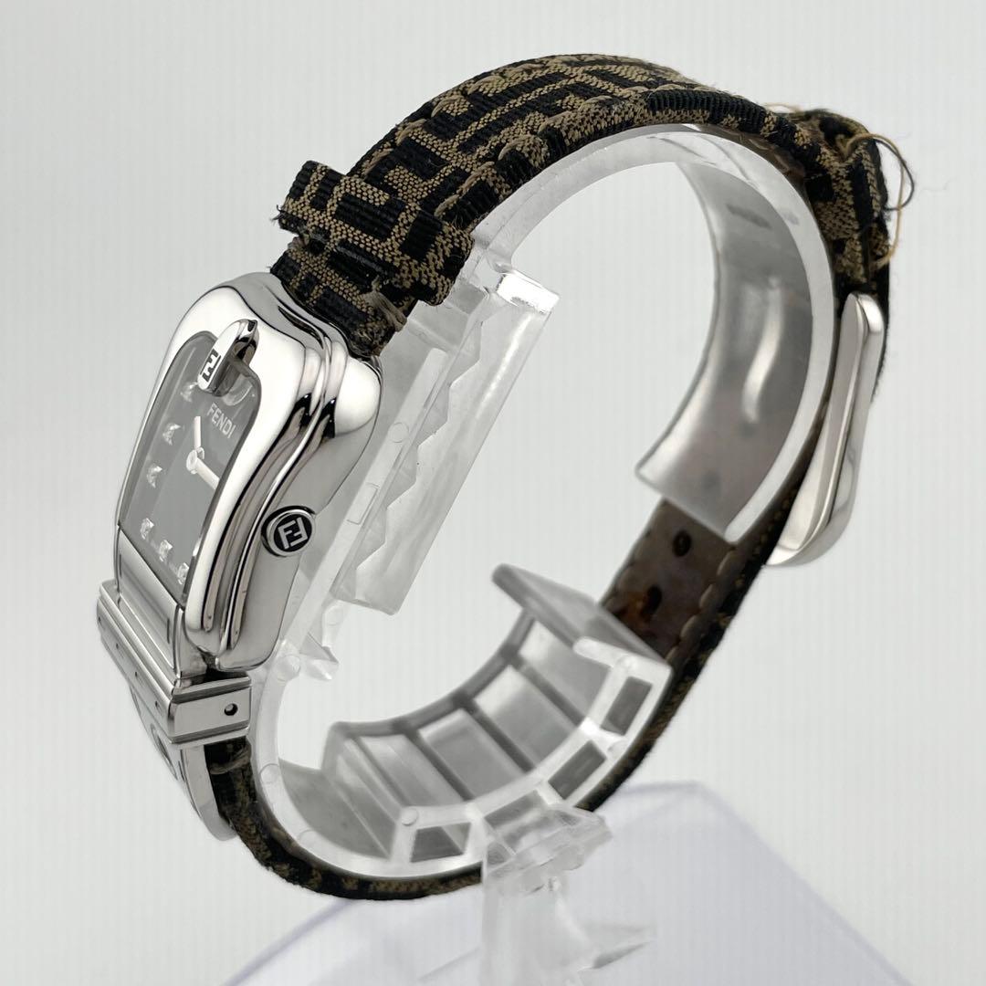 【稼働/新品電池】フェンディ　ビーフェンディ　11P ダイヤ　腕時計　ズッカ柄