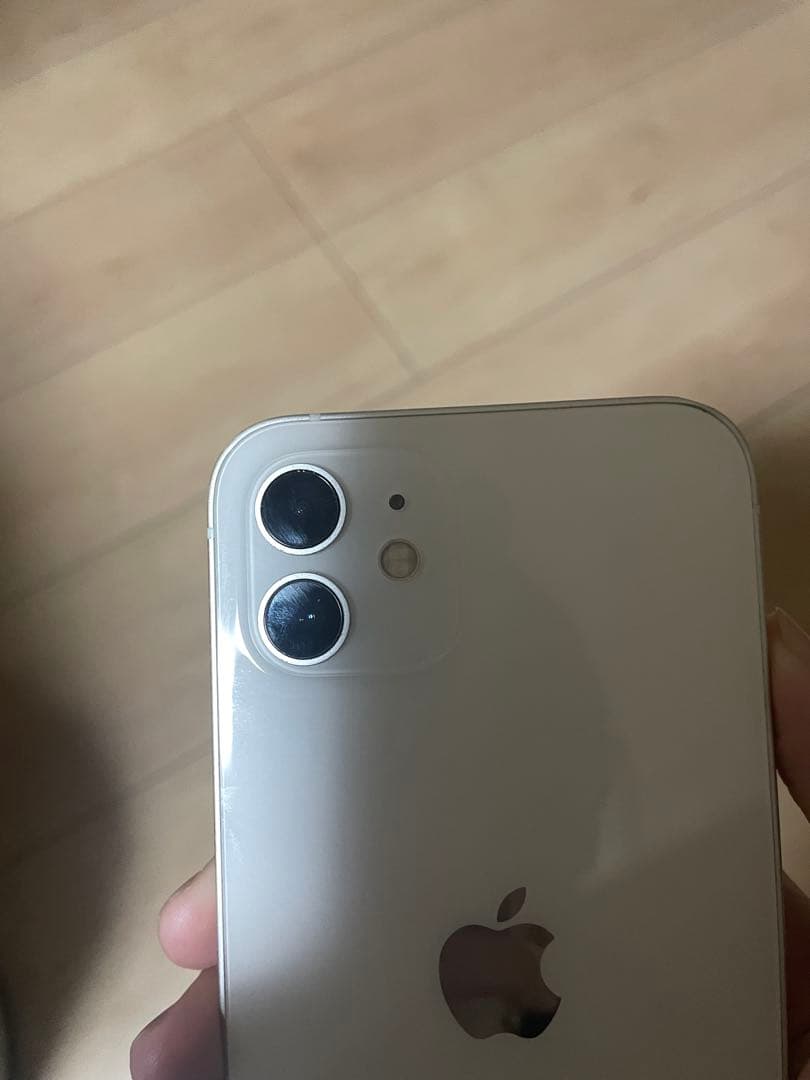 Apple iPhone 12 ホワイト　64GB 本体