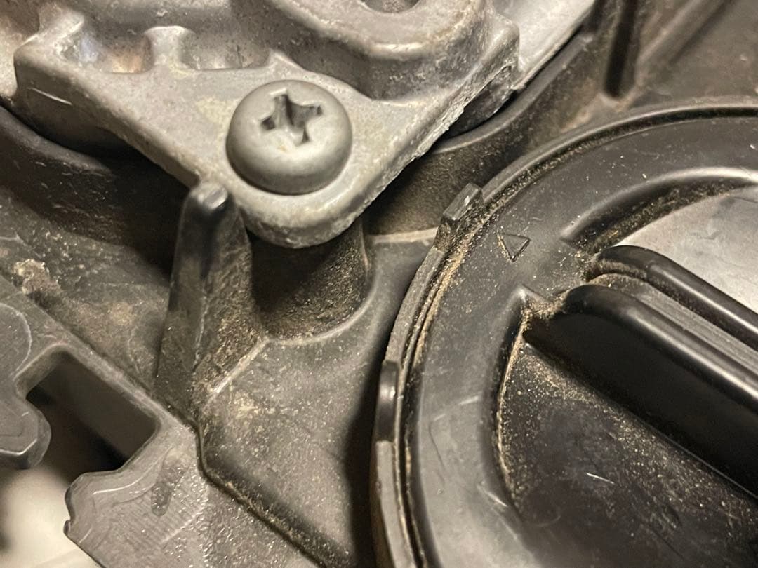 トヨタクラウンマジェスタ210 ヘッドライト右側