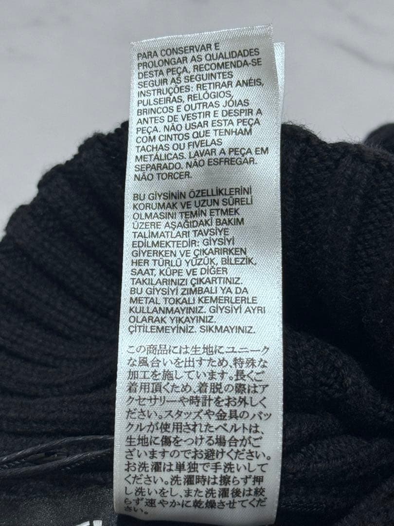 【新品レア】DIESEL 黒 ニット帽