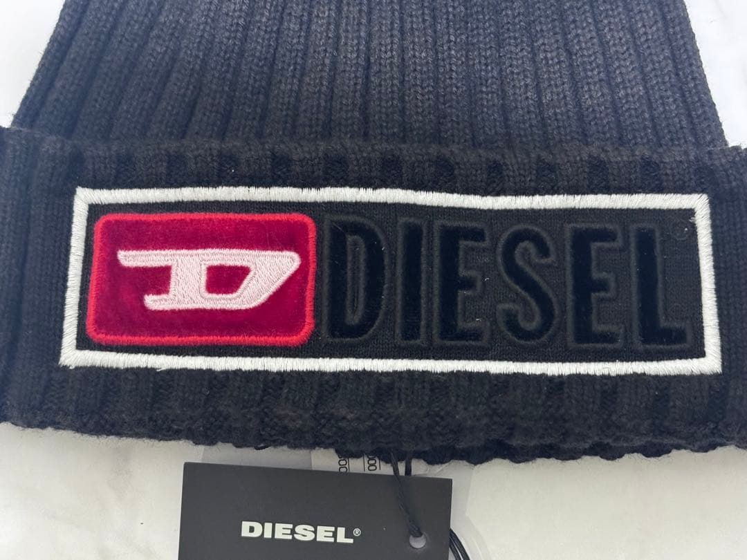 【新品レア】DIESEL 黒 ニット帽