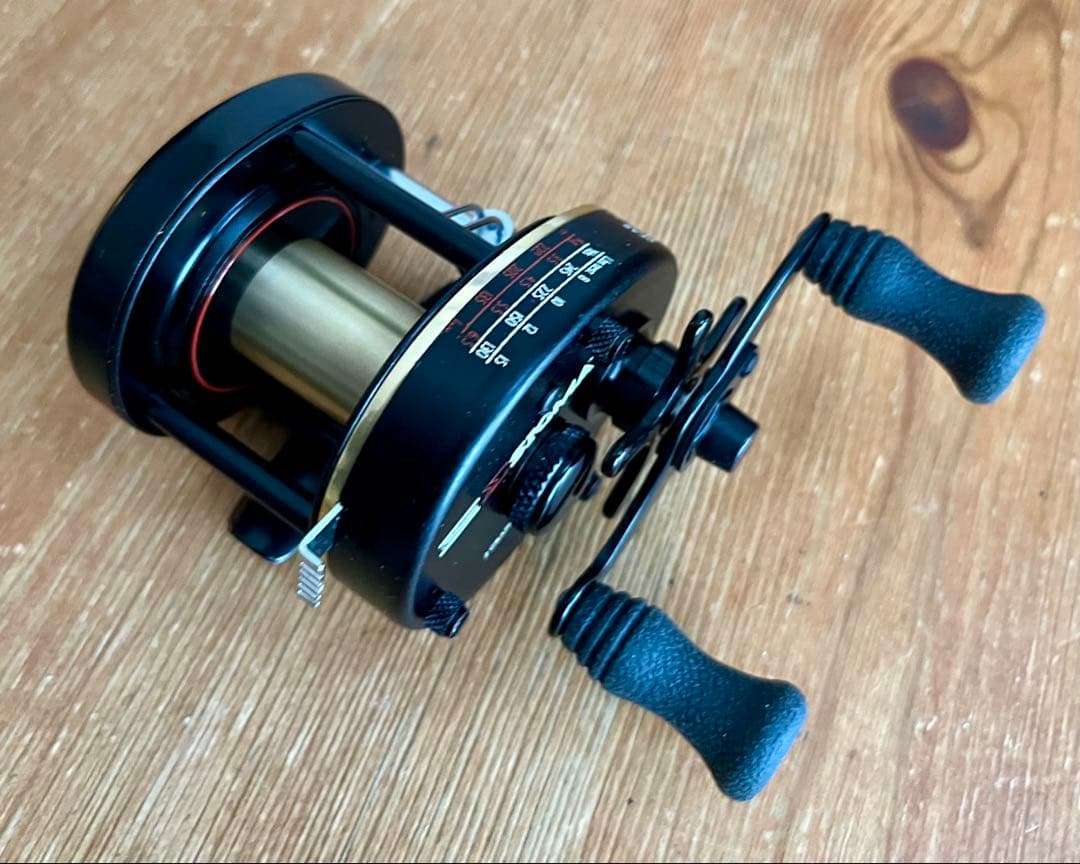 超美品！　レアなビンテージ　シェークスピア　シグマ　0001 ベイトリール CA