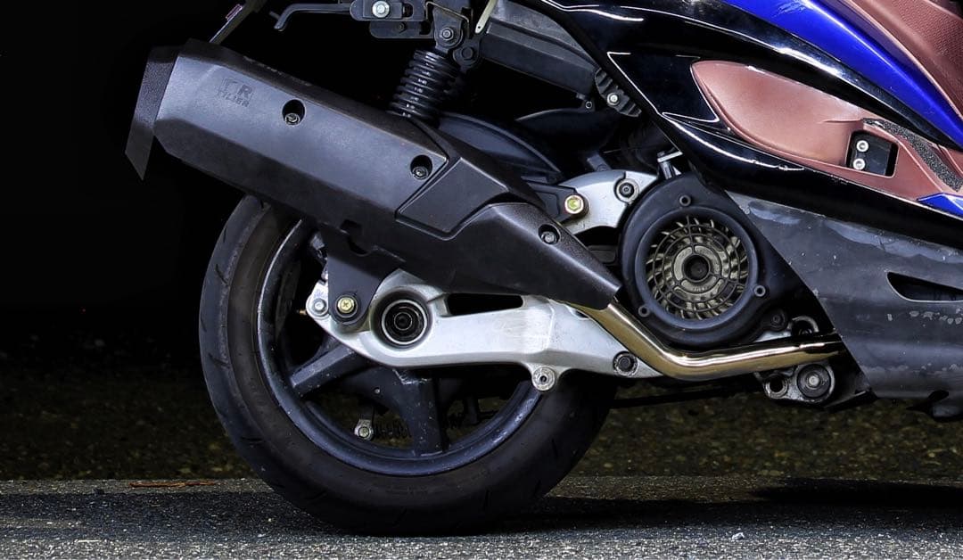 シグナス1 2 3型　台湾仕様　TR 隔壁マフラー　ボアアップ車にも