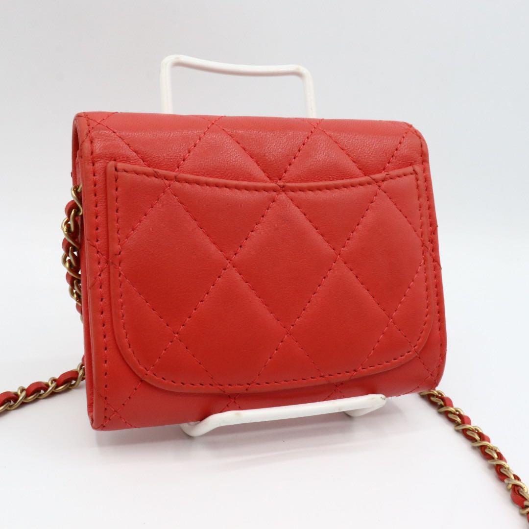 美品　シャネル　ラムスキン　マトラッセ　チェーンウォレット　長財布　レッド