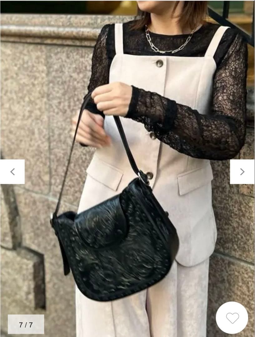 【2025年購入】グレースコンチネンタル　クラッシュサテンキャミトップス