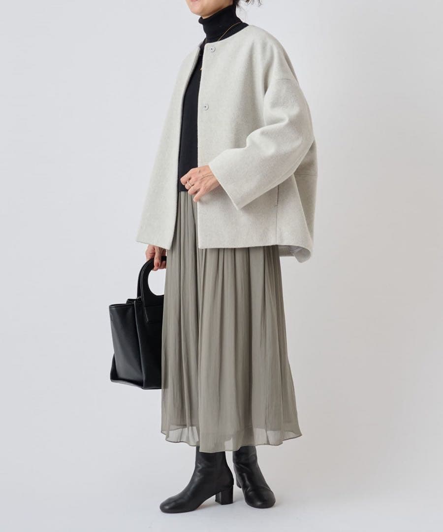 oka＊kon⭐︎BEARDSLEY後ろぷっくりウールショートコート