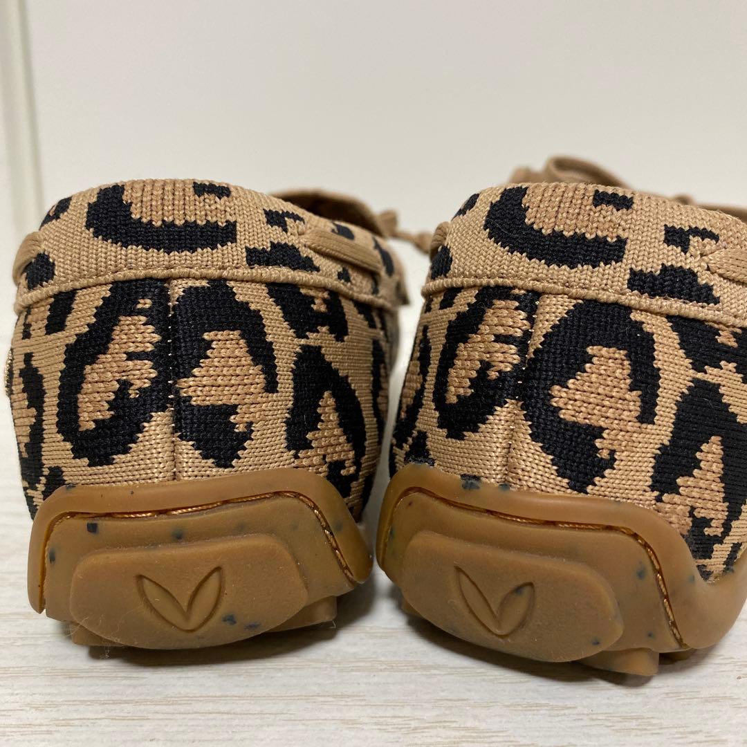 ビバイアVIVAIAスクエアトゥ モカシンタイプ ローファーヒョウ柄39サイズ