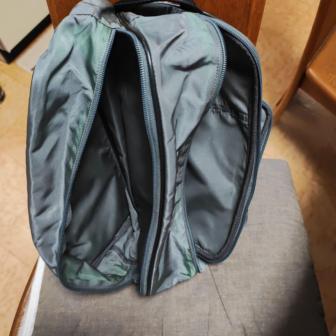 パ*ロ様 PRADA グレー ナイロンバッグ