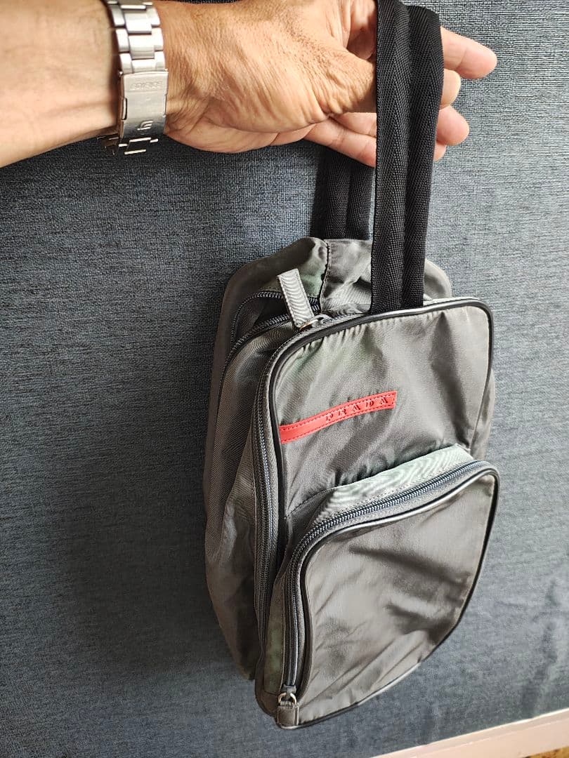 パ*ロ様 PRADA グレー ナイロンバッグ