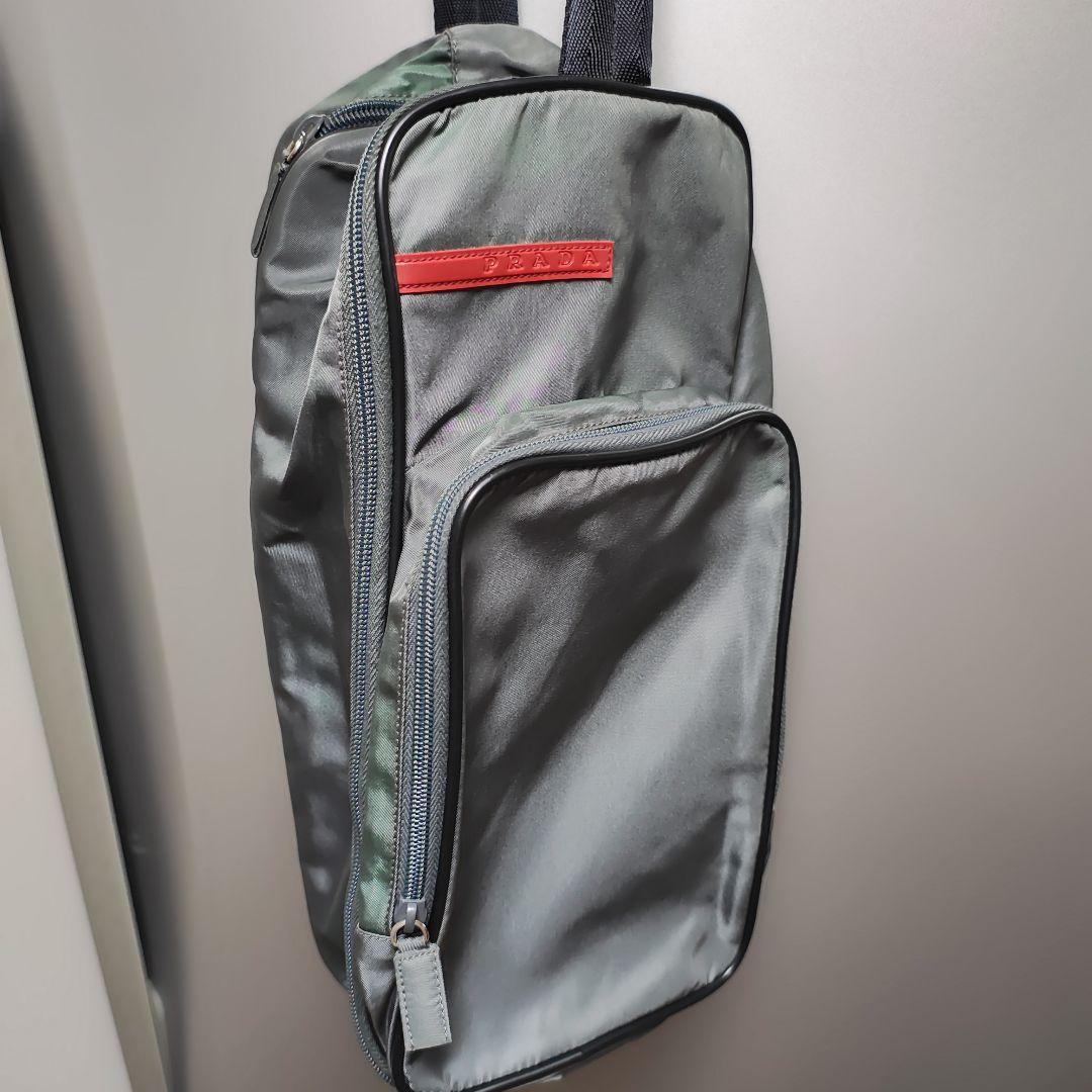 パ*ロ様 PRADA グレー ナイロンバッグ