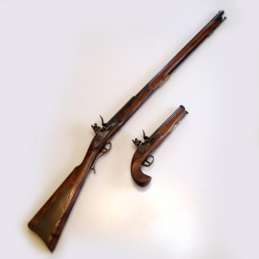 火縄銃レプリカ　２つセット