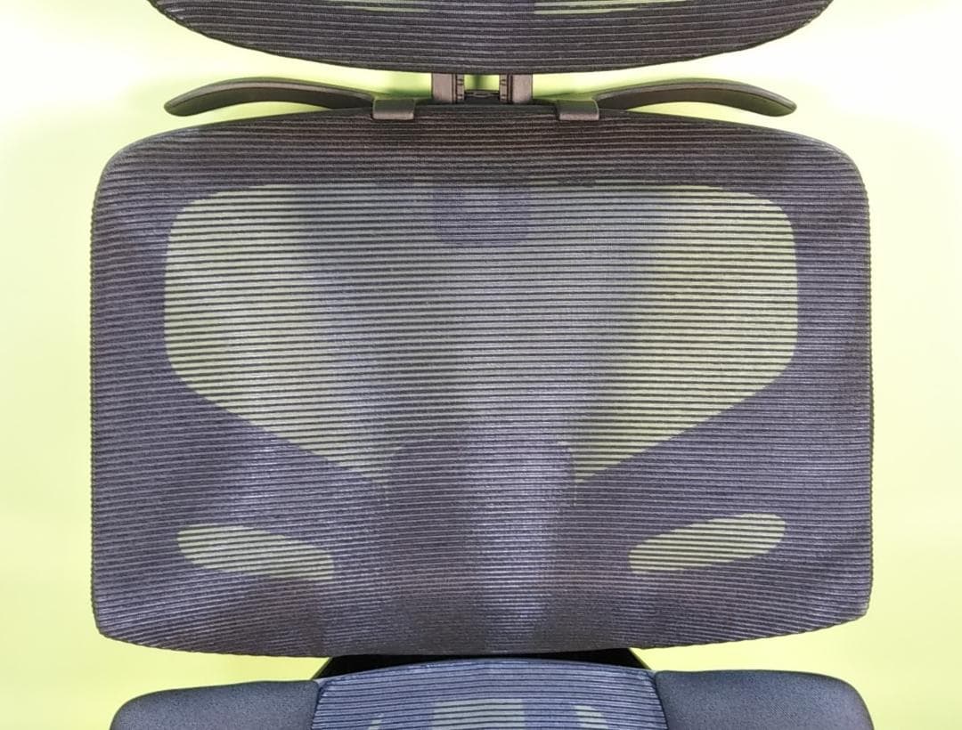 xqt　EastForce　モンスターランバートチェア　ブラック　中古