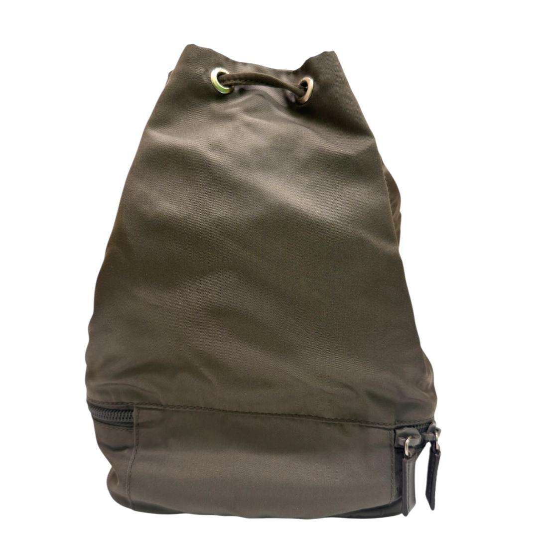 ★美品★PRADA プラダ 巾着 ポーチ 三角プレート ナイロン